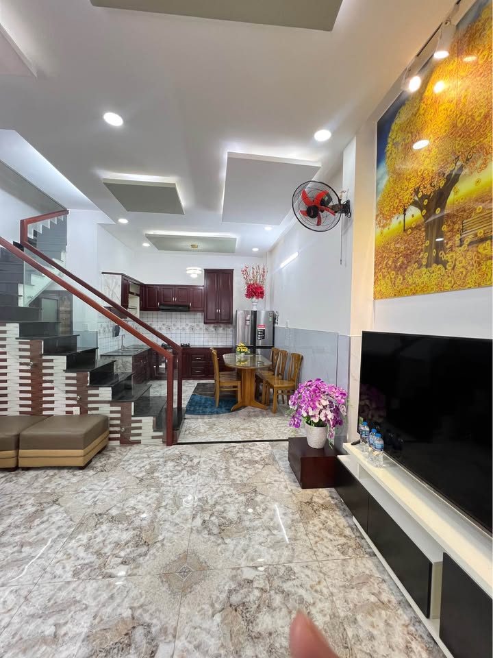 Nhà 2 tầng Trần Thị Cờ, Thới An, 50m² giá 4.58 tỷ - Full nội thất, sẵn sàng vào ở!