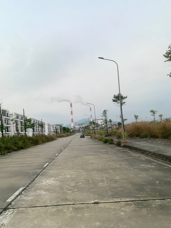 Đất nền Fenycity Uông Bí 150m² giá 2.5 tỷ - Mặt tiền đẹp, cơ hội đầu tư hấp dẫn!