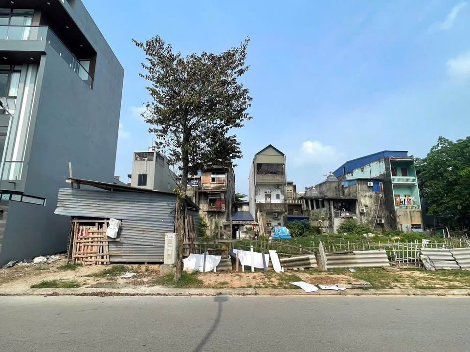 Bán lô đất view hồ Xương Rồng - Làn 2 đường CMT8 - 116m² giá 8.12 tỷ