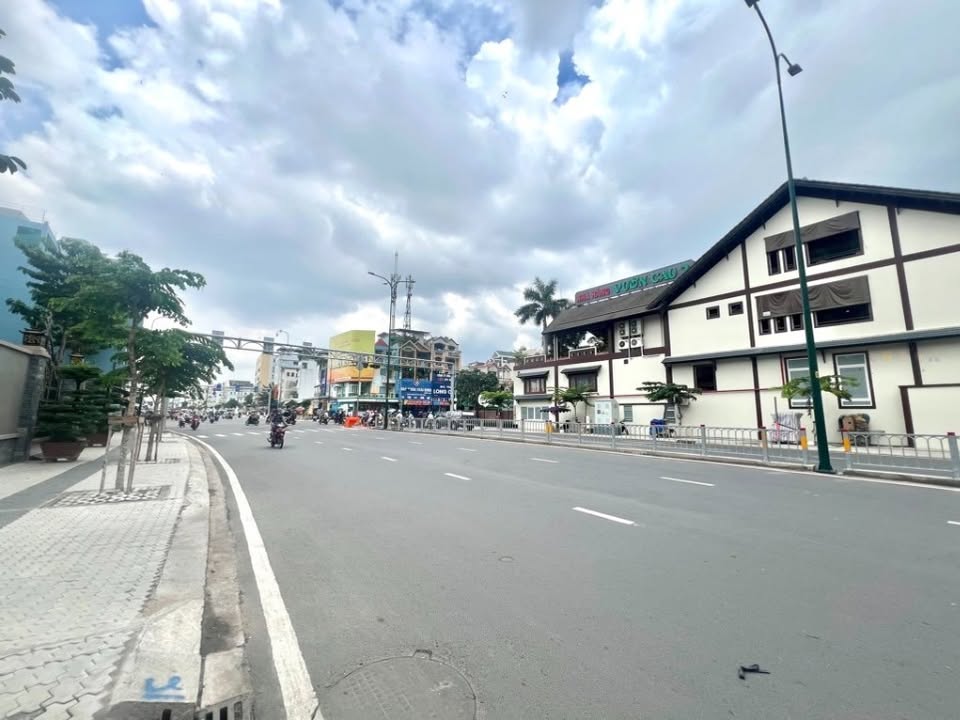 Nhà 2 tầng Dương Quảng Hàm, Gò Vấp 32m² chỉ 4 tỷ - Sẵn sàng vào ở!