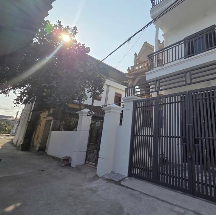 Nhà 2 tầng tại phố Tiến Thọ, 85m² giá 2 tỷ - Sẵn sàng vào ở ngay!