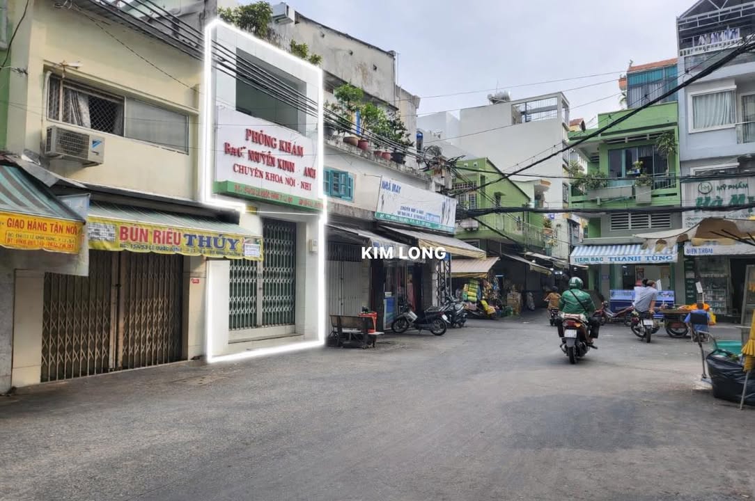 Nhà mặt tiền Phường 12, Quận 4, 27m² giá 5.3 tỷ - Vị trí đắc địa kinh doanh sôi động!