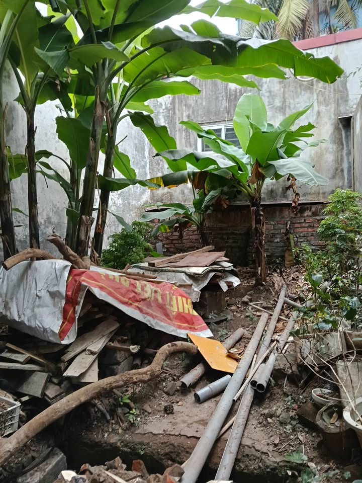 Đất thổ cư Yên Viên 45m² giá 3.69 tỷ - Vị trí vàng, giao thông thuận tiện!