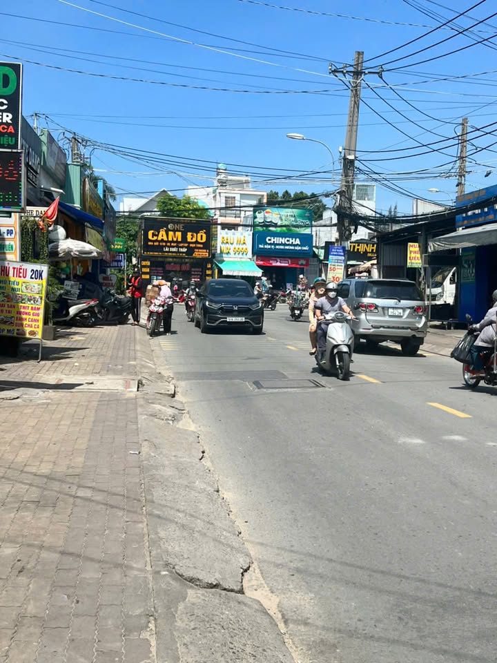 Đất nền quận Thủ Đức 100m² giá 6.6 tỷ - Đường ô tô tránh, khu dân cư sầm uất!