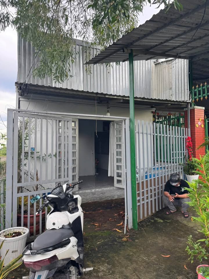 Nhà cấp 4 tại Long Cang, Cần Đước, 86m² giá 850 triệu - Sẵn sàng vào ở!