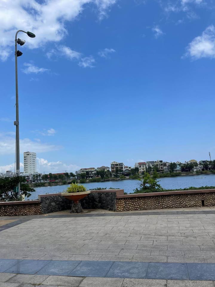 Nhà mặt tiền Phường Hải Cảng 54m² giá 4.2 tỷ - Gần Hồ Sinh Thái Đống Đa Nghiệp!