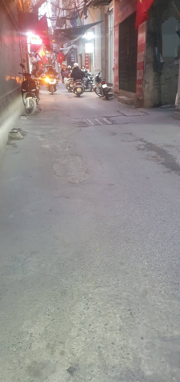 Nhà mặt phố Phùng Khoang, 42m², giá 10 tỷ - Kinh doanh sầm uất!