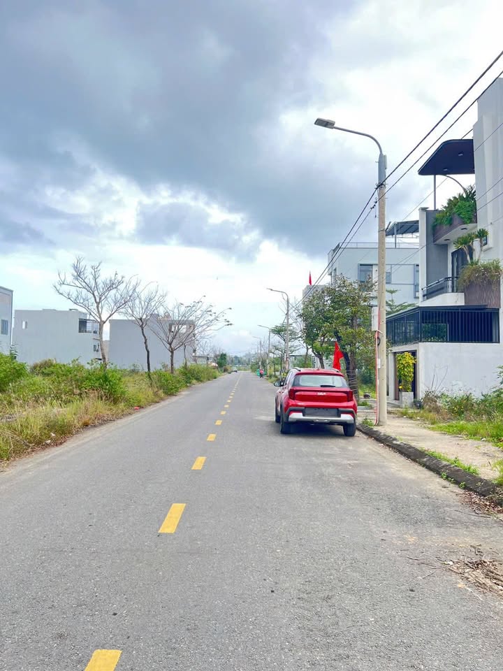 Đất nền Khu đô thị Sinh thái Nam Hòa Xuân 100m² giá tốt - Cơ hội đầu tư tuyệt vời!