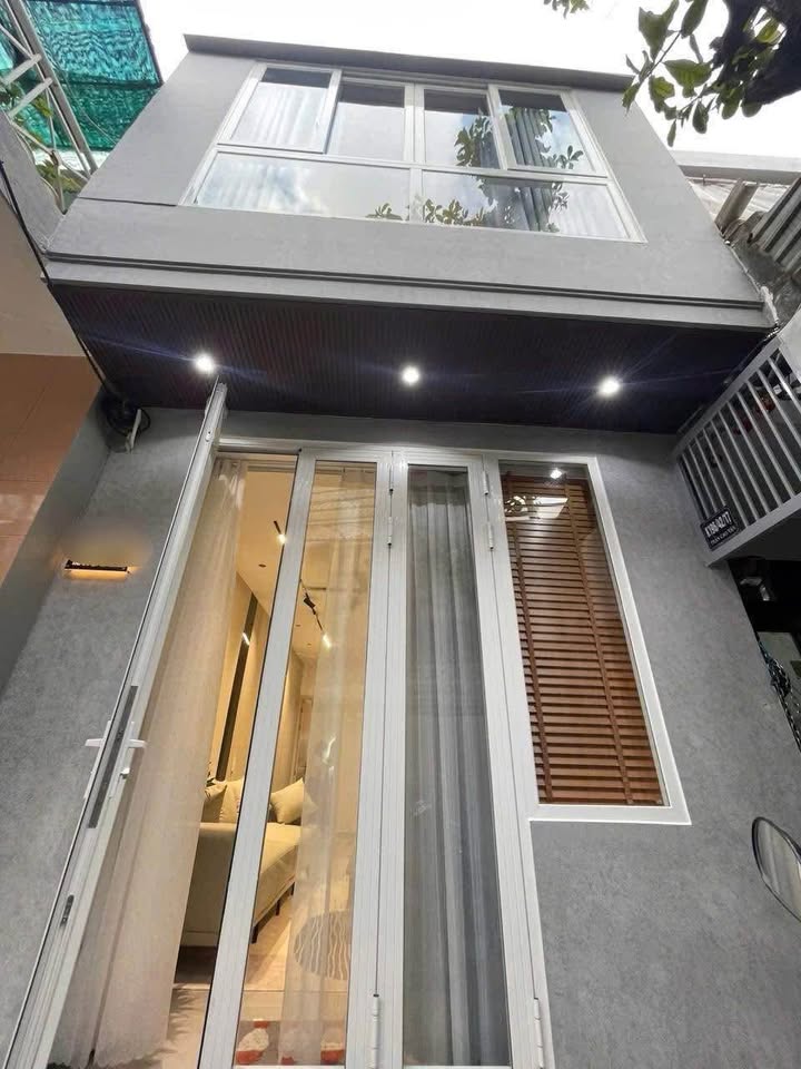 Nhà 2 tầng kiệt 196 Trần Cao Vân 38m² giá 3.25 tỷ - Full nội thất, ô tô vào gần!