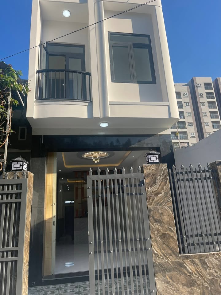 Nhà 2 Tầng Phường Quang Trung 70m² giá 3 tỷ - Xách Vali Vào Ở Ngay!