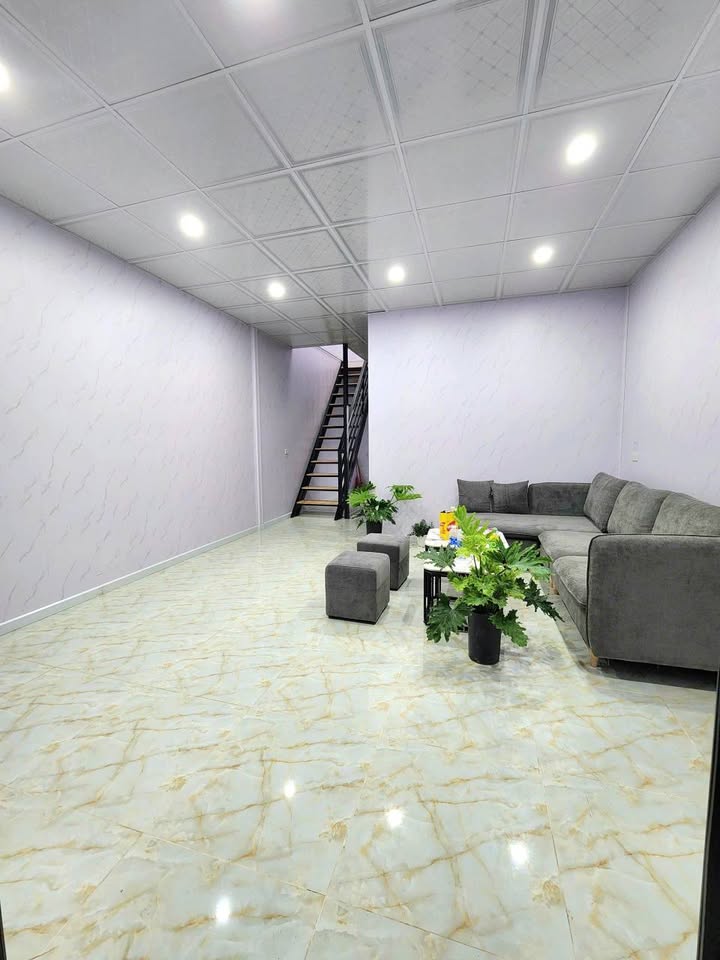 Nhà bán Đường Cao Thắng, Phường 7, Đà Lạt 61m² giá 1.7 tỷ - An ninh và tiện ích đầy đủ!