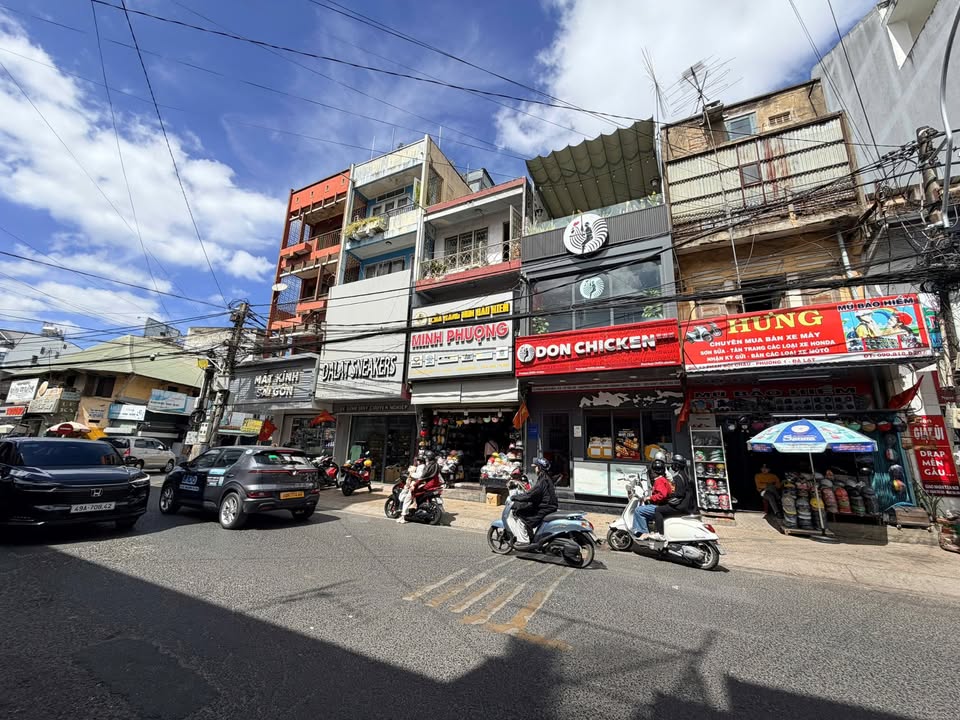 Nhà Phố Mặt Tiền Đường Phan Bội Châu, Đà Lạt - 58.85m² Giá 23 tỷ - Sổ Hồng Chính Chủ!