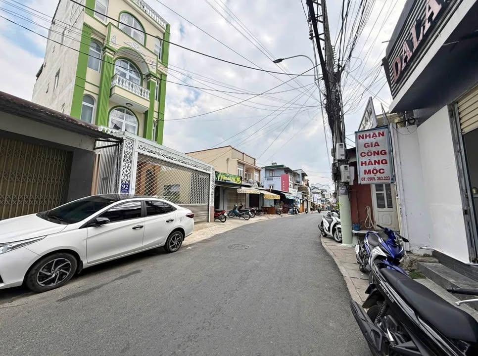 Đất Mặt Tiền Đường An Dương Vương, Phường 2, Đà Lạt 97m² - Cơ Hội Kinh Doanh Bất Tận!