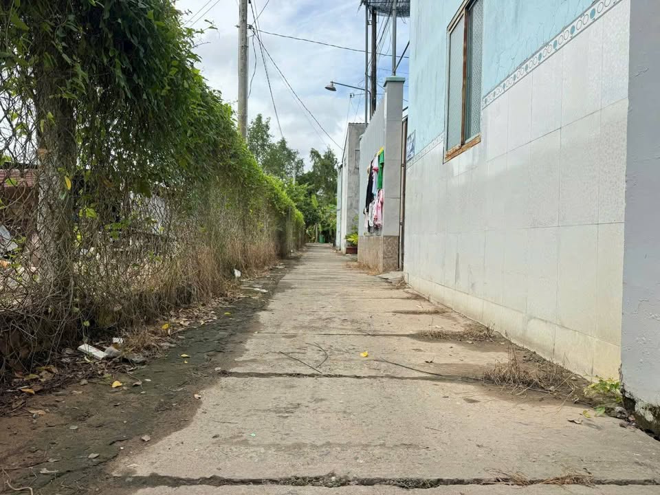 Nhà cấp 4 hẻm Đinh Bộ Lĩnh, Phường Hòa Thuận, 100m² giá 1.2 tỷ - Bán gấp, thương lượng ngay!