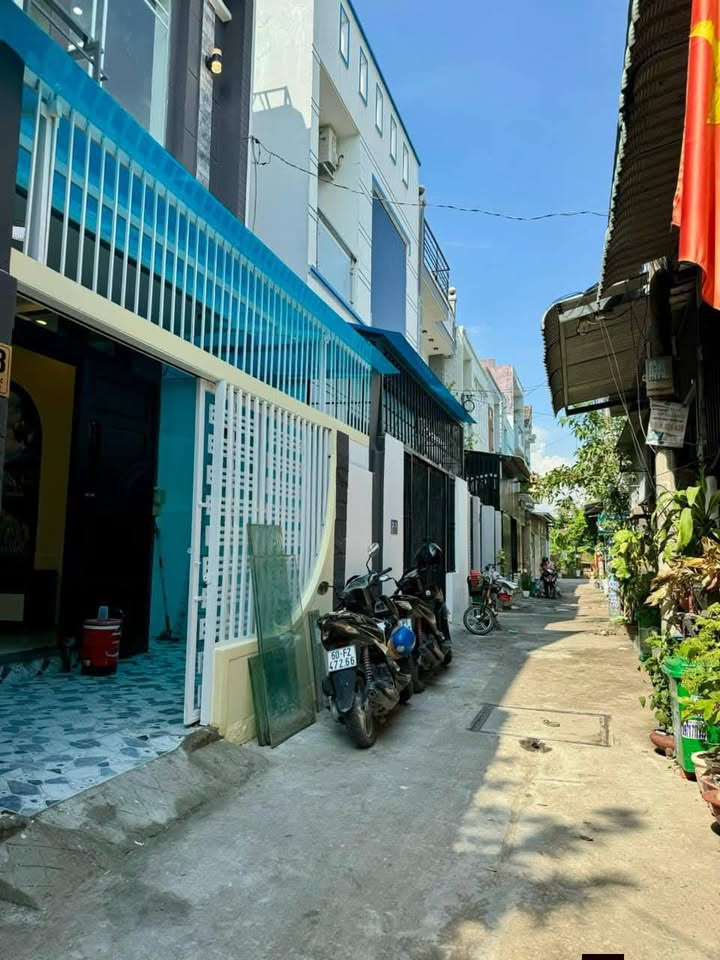 Nhà 7 tầng tại Khúc Thừa Dụ, Cầu Giấy, 48m² giá 9 tỷ - Đầu tư hiếm có!