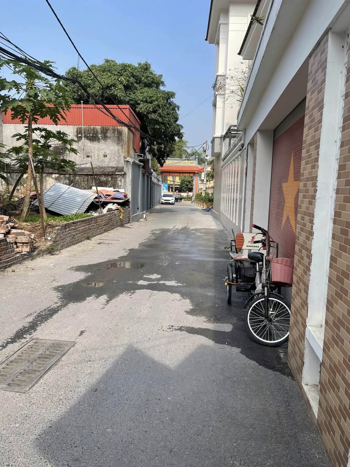 Nhà 3 tầng Phường Kinh Bắc Bắc Ninh 68.5m² giá 7 tỷ - Nội thất hiện đại, sẵn sàng vào ở!