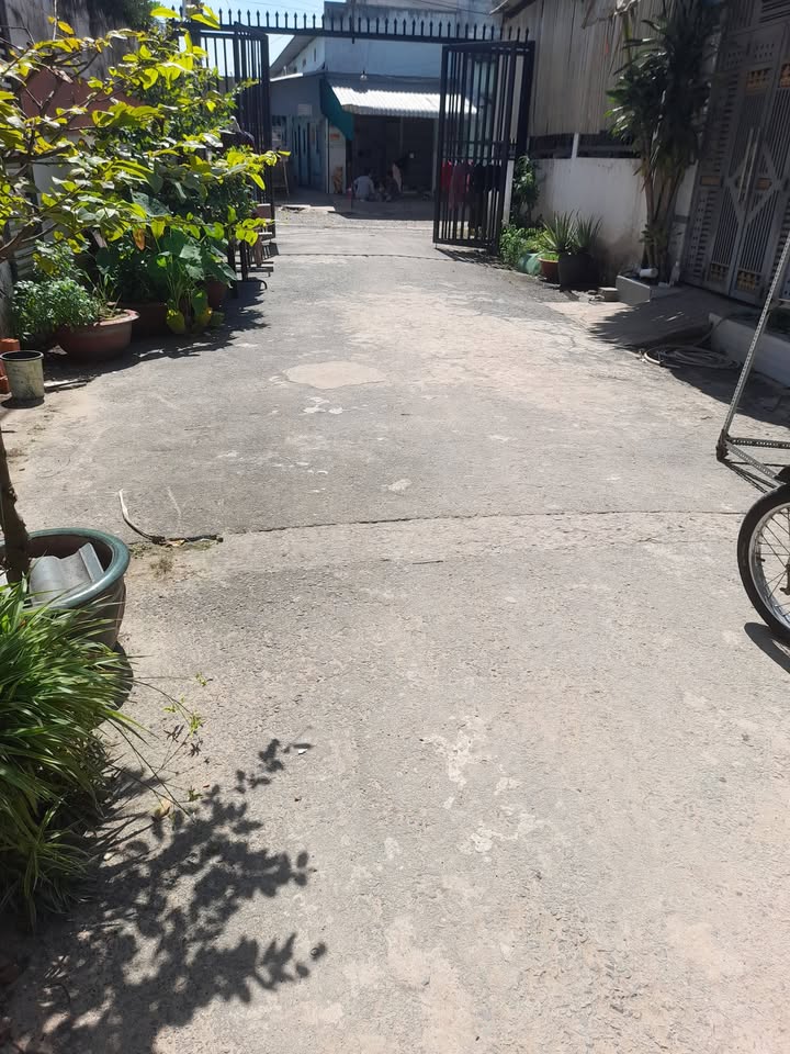 Nhà đẹp ấp 2 Bà Điểm 120m² giá 3.8 tỷ - Dọn vào ở ngay!