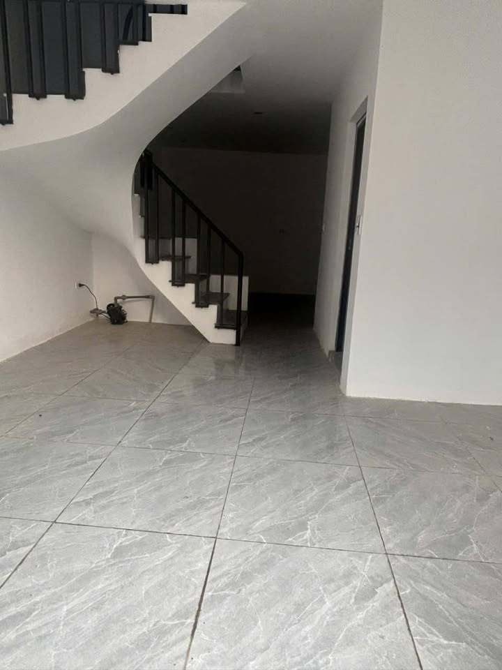 Nhà Tả Thanh Oai 33m² giá 1.5 tỷ - Ô tô đỗ gần nhà