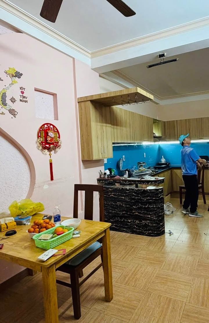 Nhà 2 tầng Phường An Hải Bắc, Quận Sơn Trà 98m² giá 8 tỷ - Vị trí thuận lợi gần biển!