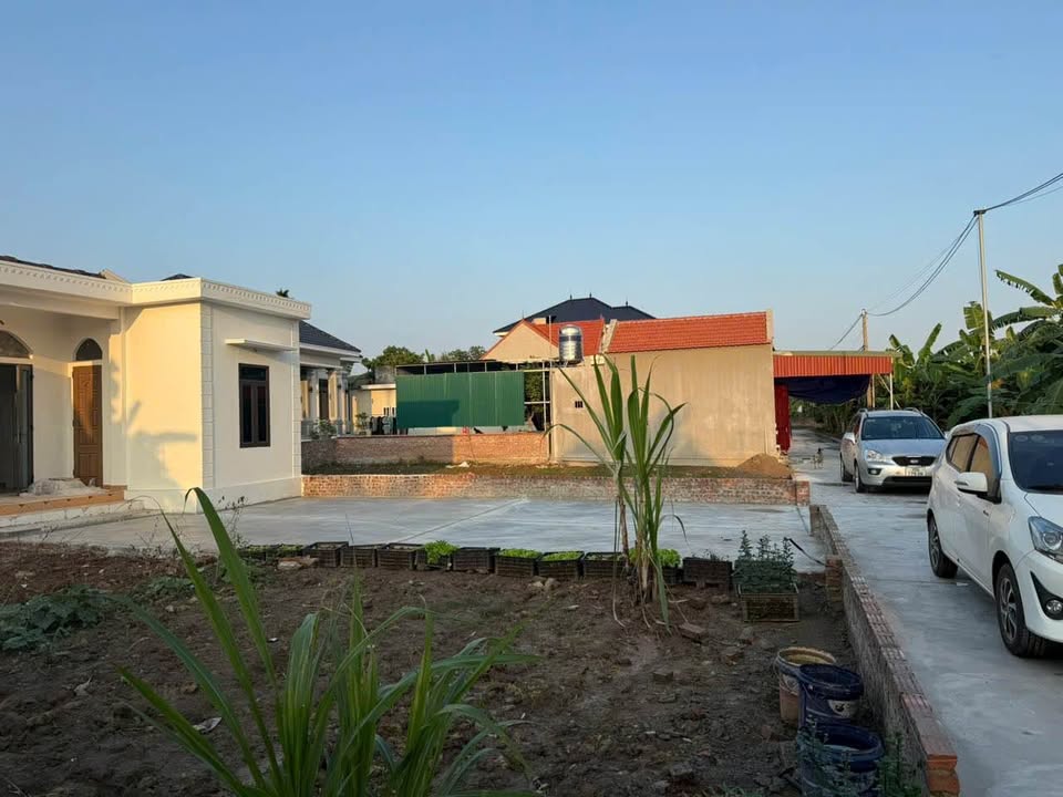 Nhà riêng tại Thanh Tân - 200m² đất - Đường ô tô vào tận cửa