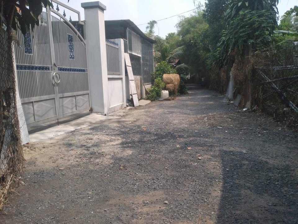 Nhà Tân Thạnh Đông, Củ Chi 118m² giá 1.55 tỷ - Hẻm ô tô thông thoáng