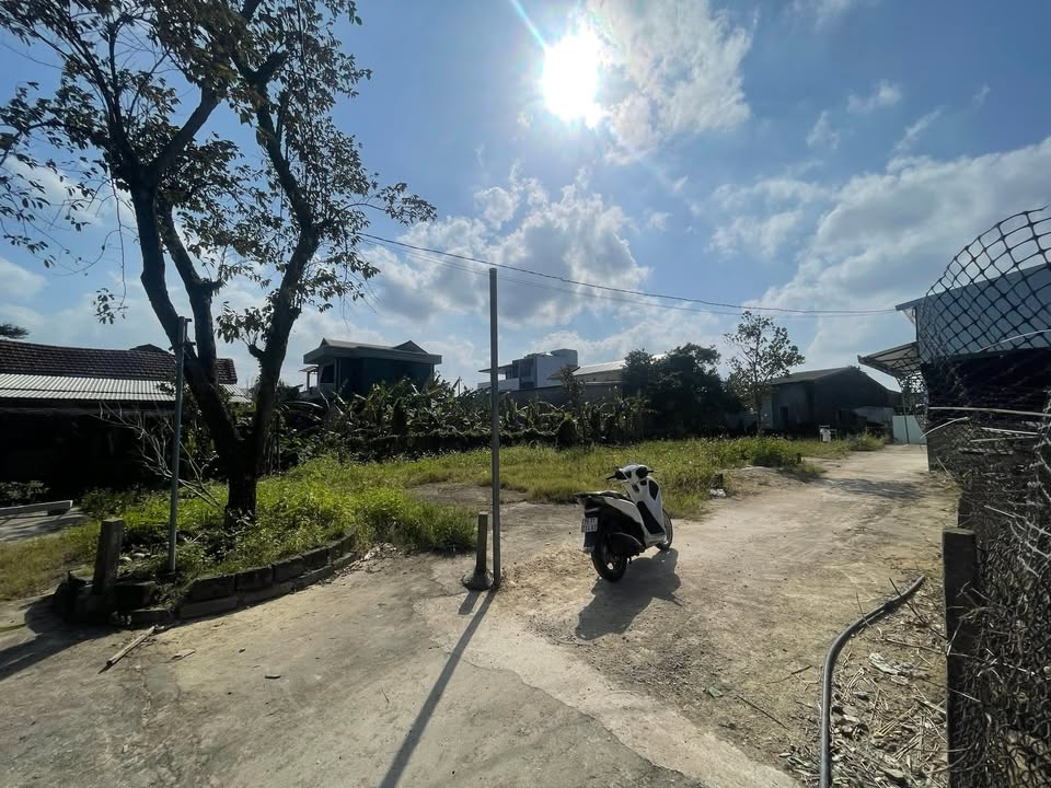 Đất nền kiệt Lý Nam Đế Hương Long 103,7m² giá chỉ 1,7 tỷ - Sổ đỏ chính chủ!