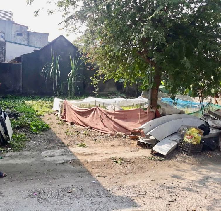 Đất mặt tiền Quang Trung, Quảng Phú 200m² giá 3 tỷ - Cơ hội đầu tư tuyệt vời!