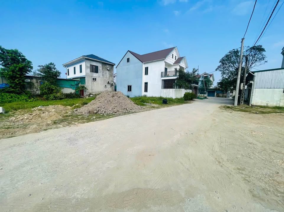 Đất nền Trần Phú, Hà Tĩnh 132m² giá 2 tỷ - Cơ hội đầu tư tiềm năng!