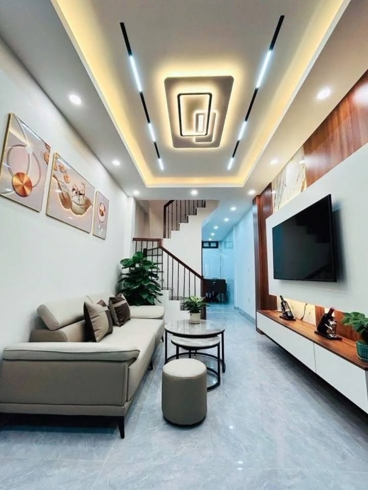 Nhà đẹp 32m² Tôn Thất Tùng giá 9 tỷ - Sẵn sàng ở ngay!