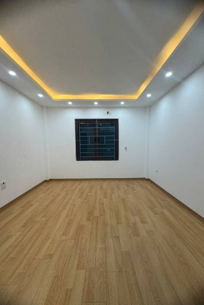 Nhà 5 tầng Phú Lương, 30m² - Vị trí đắc địa gần chợ Nhân Trạch!