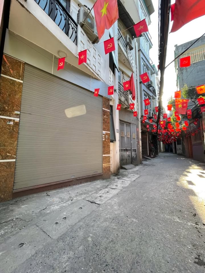 Nhà 5 tầng trung tâm Thanh Xuân 38m² giá 7 tỷ - Sổ đỏ chính chủ sẵn sàng giao dịch!