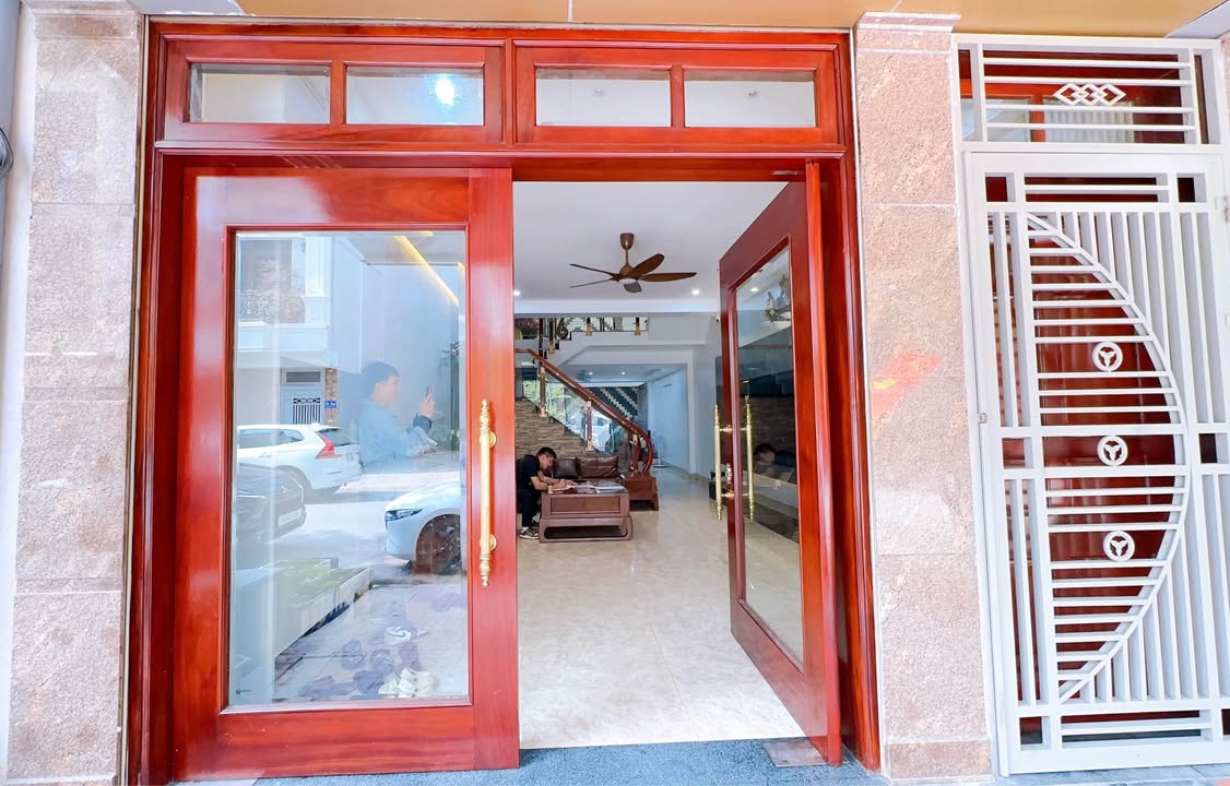 Nhà phố Khu đô thị sông Hạc, 90m² giá 7 tỷ - Full nội thất sang trọng!