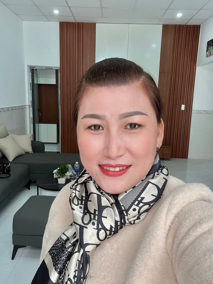 Nhà 2 tầng mặt tiền Cách Mạng Tháng 8 Cẩm Lệ 100m² - Chính chủ bán gấp!