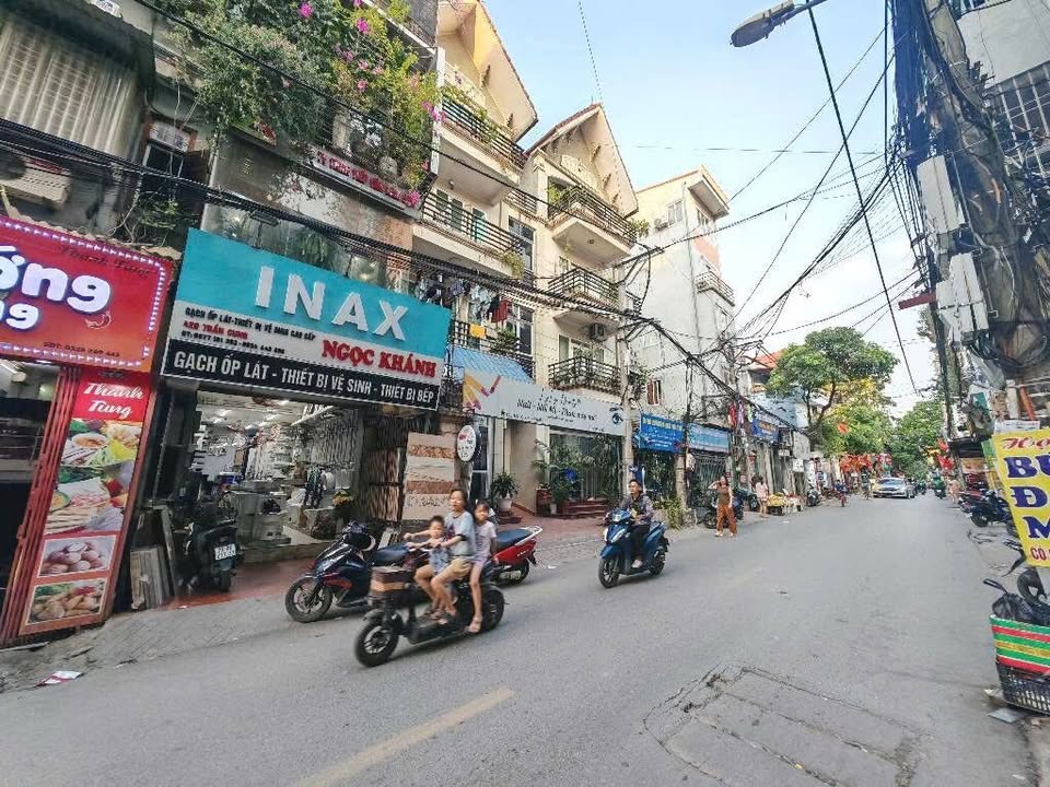Nhà phân lô Nghĩa Đô 75m² giá 20.3 tỷ - Vị trí đẹp, thuận tiện kinh doanh
