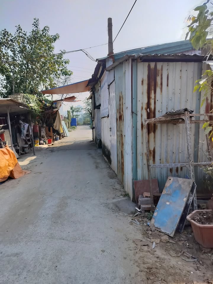 Đất nền 50m² Đại Mỗ giá 10.2 tỷ - Vị trí đẹp kinh doanh sầm uất!