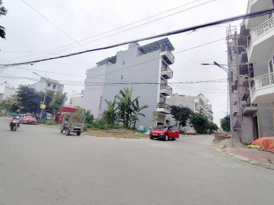 Đất tái định cư A51 Vĩnh Niệm 60m² giá 6.15 tỷ - Vị trí đẹp, không lỗi lầm!