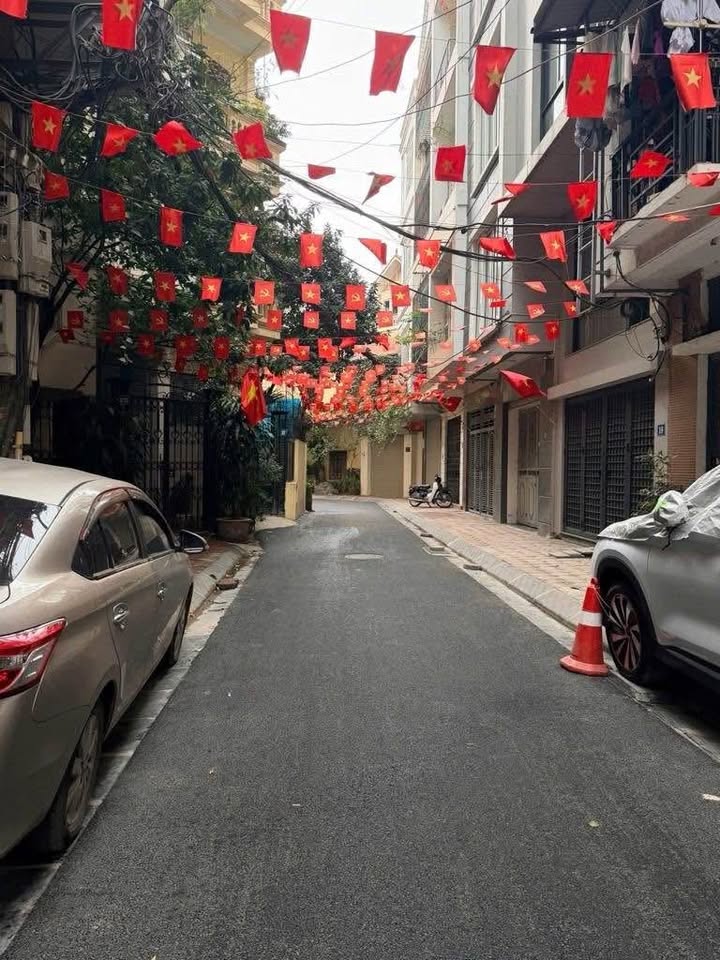 Nhà riêng tại Phường Phương Liên, Quận Đống Đa 75m² giá thỏa thuận - Sổ đỏ chính chủ!