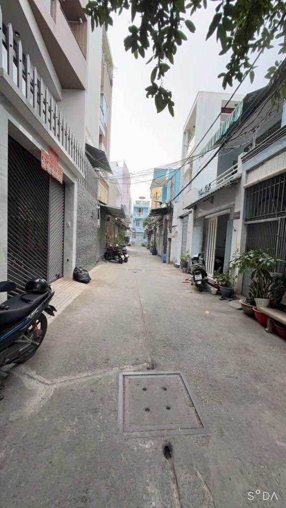 Nhà phố Bình Hưng Hòa A, Bình Tân 108m² giá 5.5 tỷ - Sát mặt tiền đường Nguyễn Sơn!