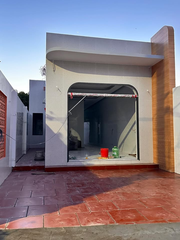 Nhà đẹp tại trung tâm Long Hải, 145m² giá 2.7 tỷ - Sẵn sàng vào ở!