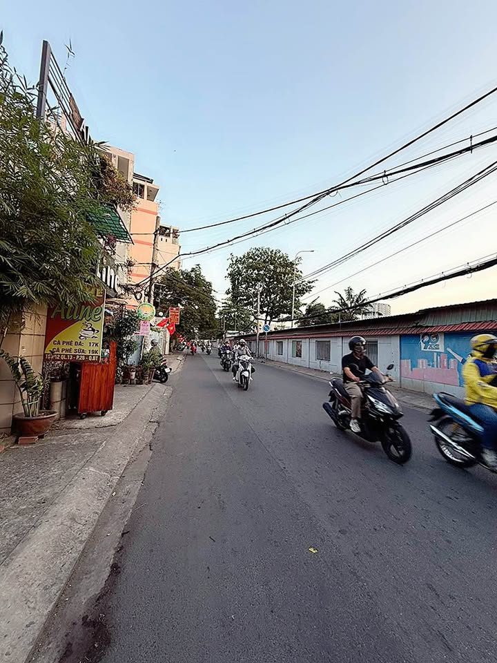 Nhà phố kinh doanh hẻm nhựa 10m Quốc lộ 13, Bình Thạnh - 90m² giá 8.5 tỷ