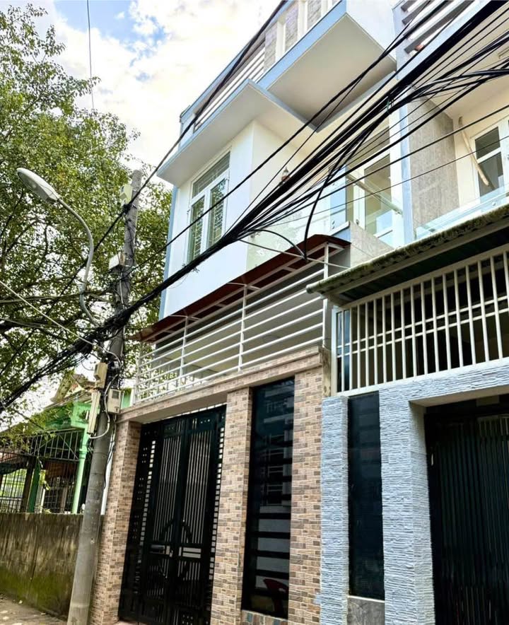 Nhà Kiệt 33 An Dương Vương, 71.7m² giá 3.9 tỷ - Thiết kế hiện đại, không gian thoáng đãng!