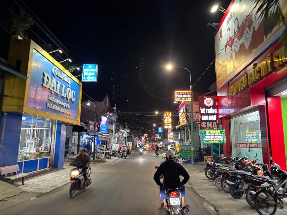 Nhà phố mặt tiền kinh doanh Trảng Bom 259m² - Đầu tư sinh lời hấp dẫn!