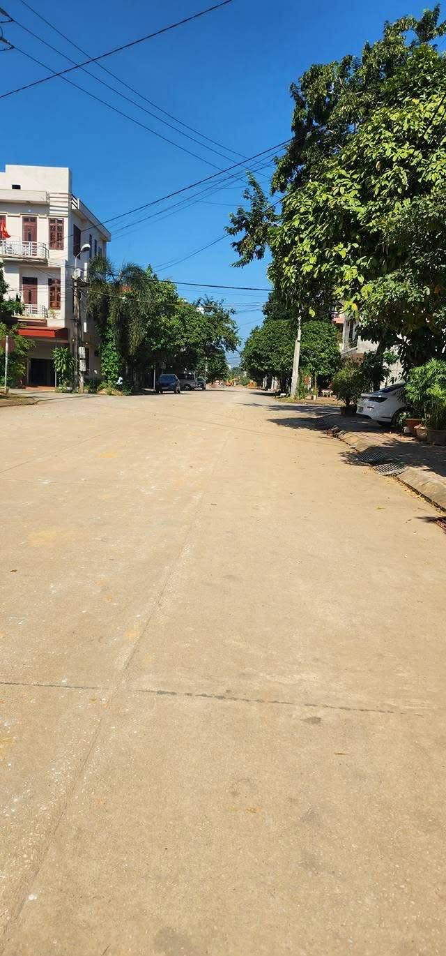 Đất nền KDT N20 Đông Kinh 100m² giá 2 tỷ - Vị trí đẹp, cơ hội đầu tư hấp dẫn!