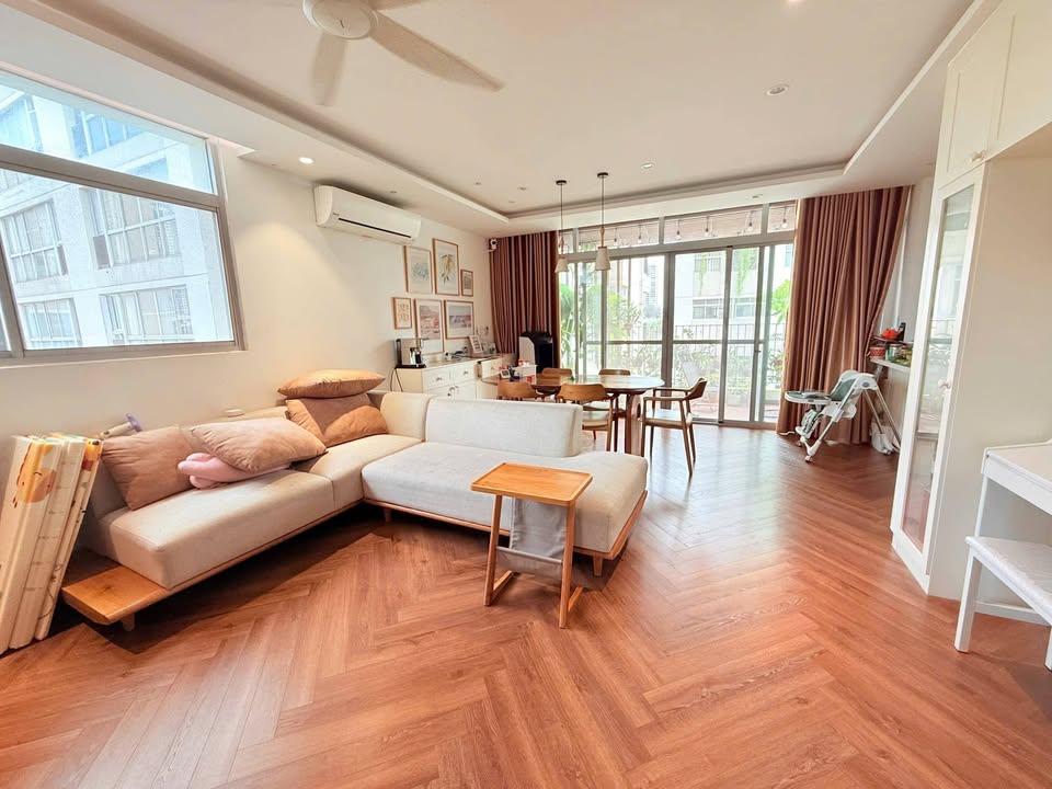 Căn hộ duplex Starhill Phú Mỹ 129,6m² giá 15 tỷ - Thiết kế 3 phòng ngủ thoáng mát!