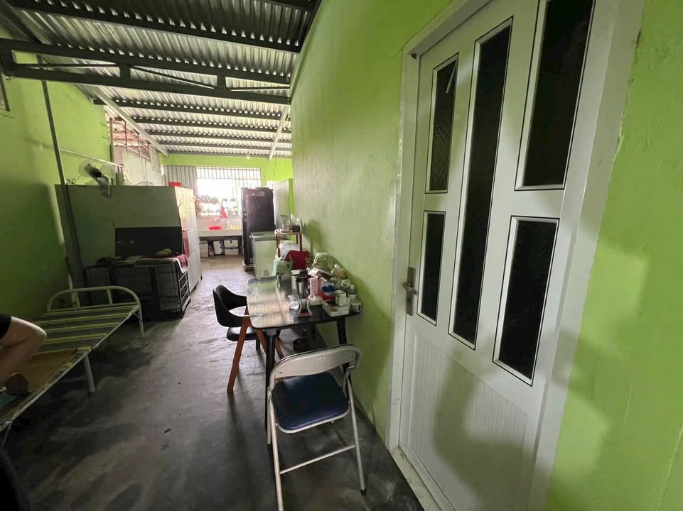 Nhà mặt tiền Quốc lộ Nam Sông Hậu, 555m², giá 1.05 tỷ - Cơ hội đầu tư hấp dẫn!