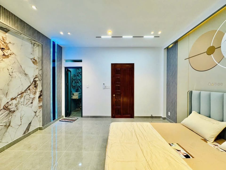 Nhà phố Tân Kỳ Tân Quý 100m² giá 10 tỷ - Ô tô vào tận nhà, khu VIP an ninh!