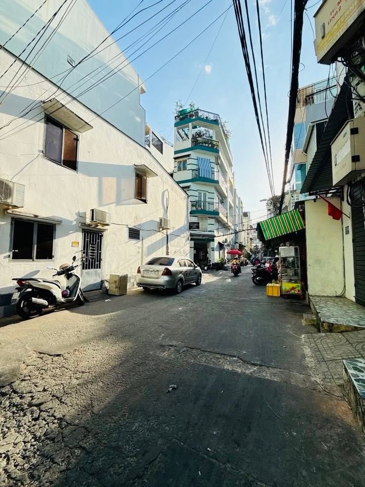 Nhà phố 3 tầng hẻm xe hơi tại Bình Thạnh 30m² giá 4 tỷ - Đầu tư sinh lời ngay!