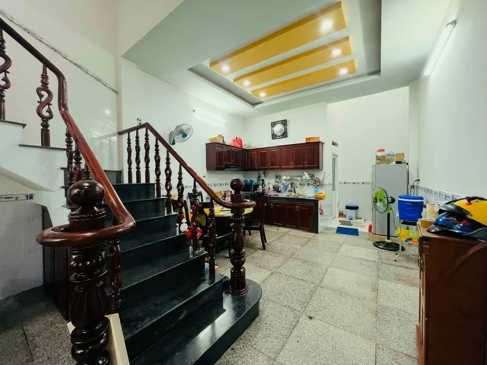 Nhà phố Tân Phú 68m² giá 7.7 tỷ - Pháp lý rõ ràng, sẵn sàng vào ở!