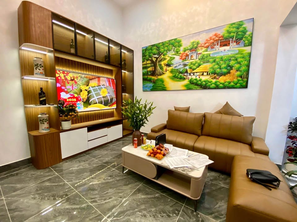 Nhà riêng Minh Khai 39m² giá 8.38 tỷ - Full nội thất, sẵn sàng ở ngay!