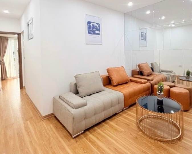 Căn hộ tập thể Cty Điện Cơ 60m² giá 3.65 tỷ - Đẹp như mơ, vào ở ngay!